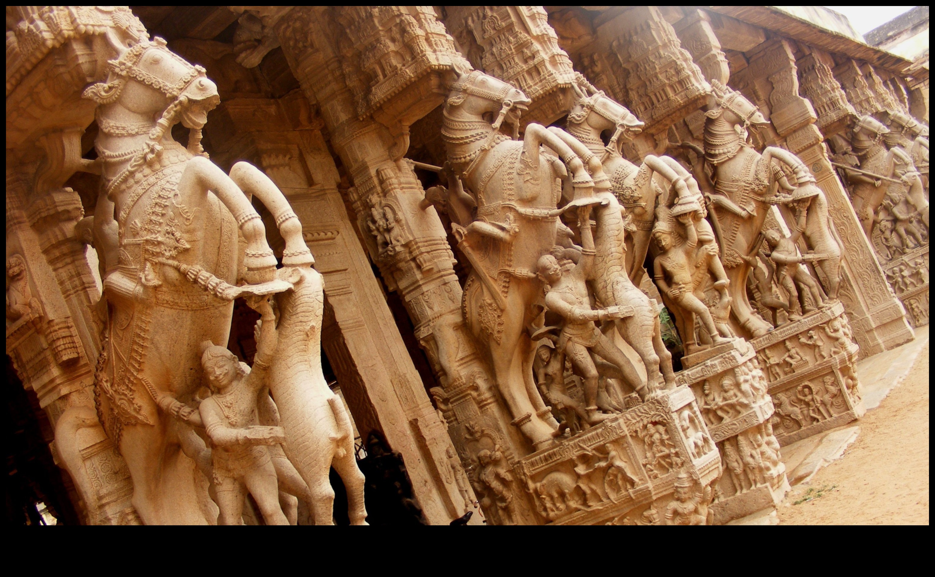 Стълбовете на миналото: Честване на стълбовете на времето