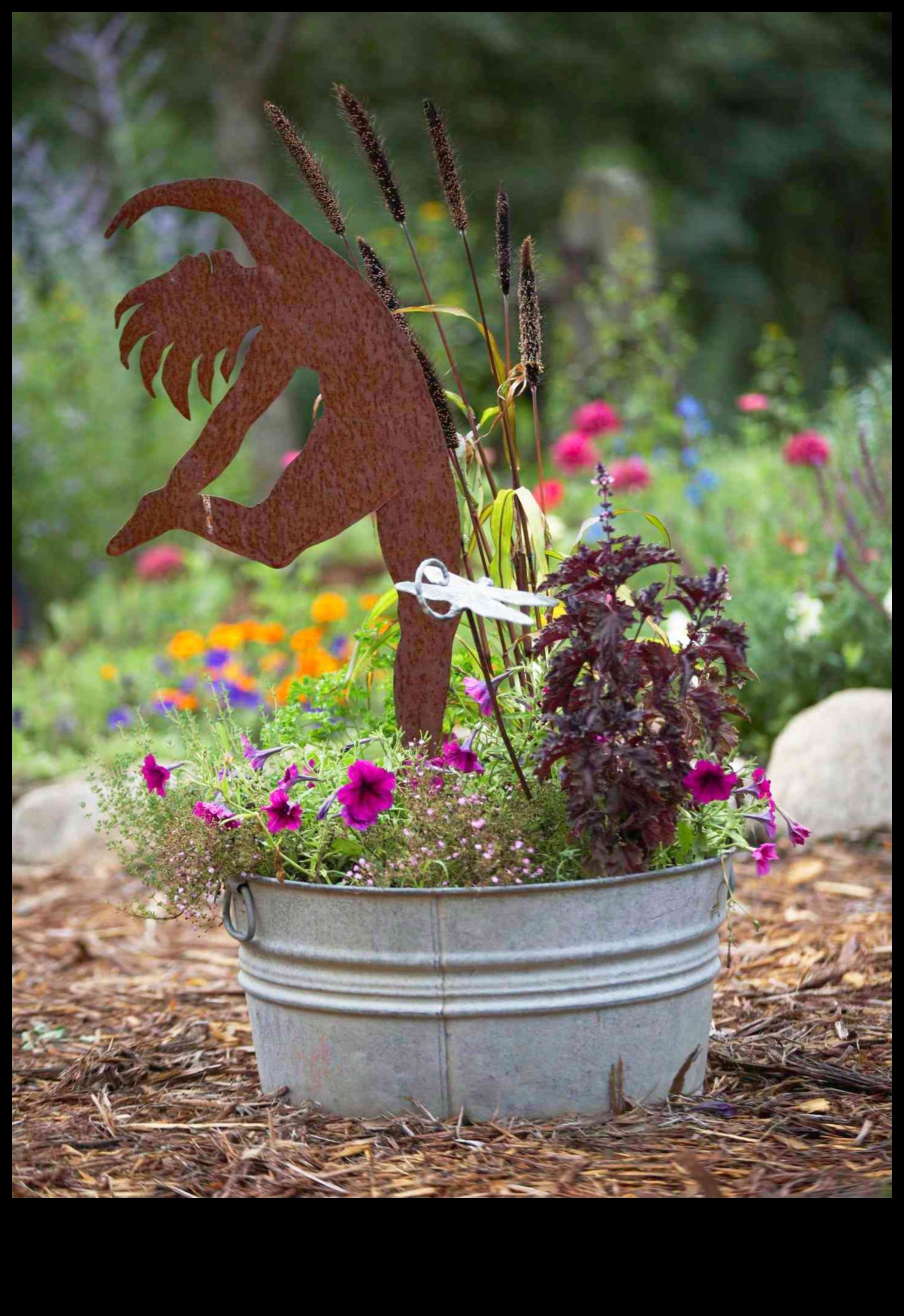 Скулптуриране на зелено: Артистичност на градинския дизайн в движение