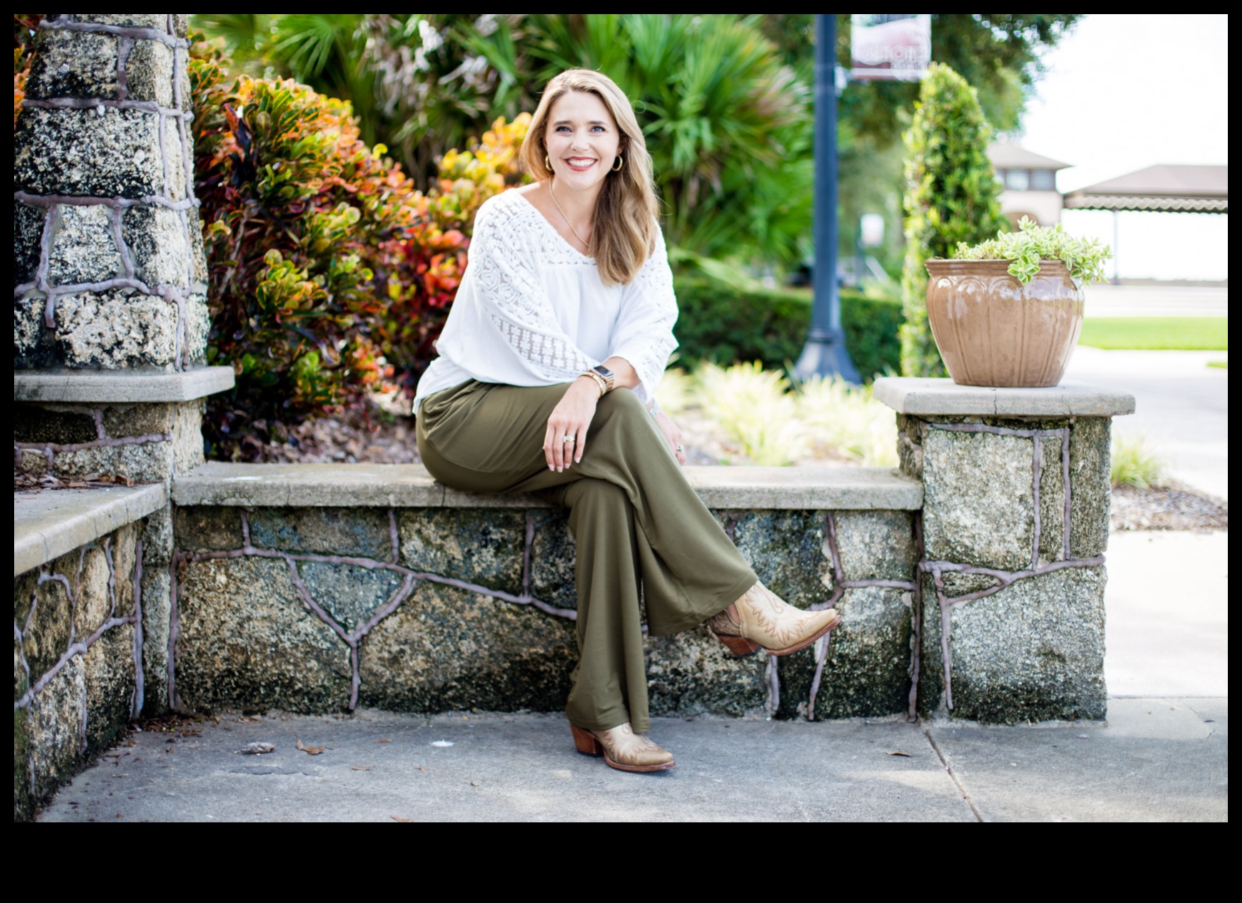 Гледащ блясък Модерният модерен стил, който е привлекателен и лесен за носене 5 Гледащ блясък: Насочете погледа си към очарованието на модерния модерен стил