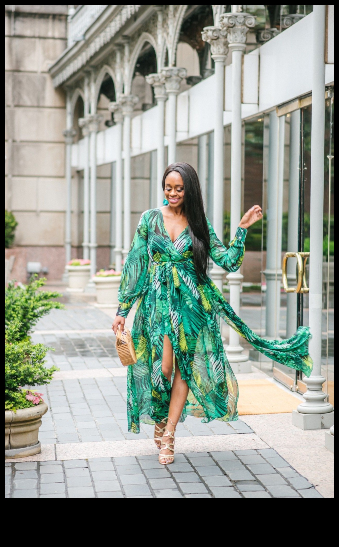 Island Glow Dress, за да впечатлите в летни тоалети, вдъхновени от тропически стил 1 Island Glow: летни тоалети, вдъхновени от тропически стил за бляскави вечери